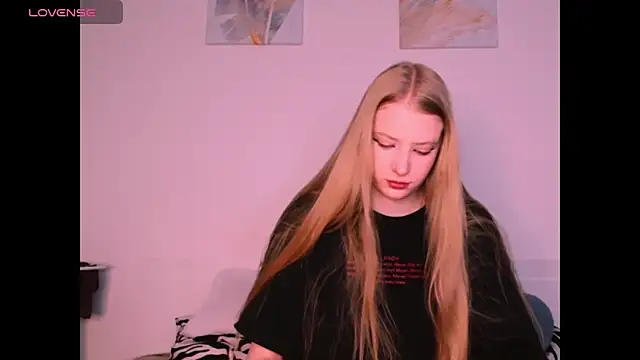  Milana Sparkl75  online show from 01-08-26, 10:28