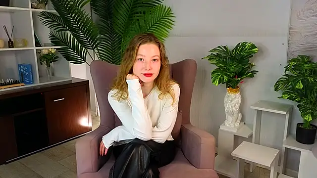 Snapshot of ThelmaDevincentis chatting on 11-25-25, 12:38 ThelmaDevincentis online show from 11-25-25, 12:38