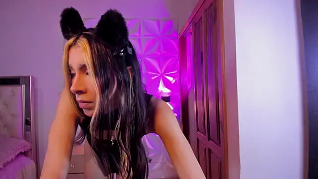 Violett Divine online show from 01-18-26, 03:43