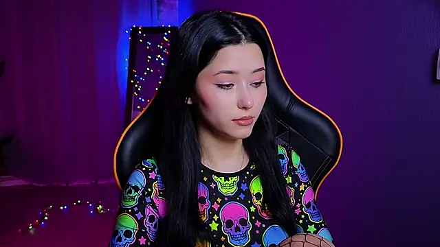 Snapshot of RedMidnight chatting on 02-24-26, 08:29 RedMidnight online show from 02-24-26, 08:29