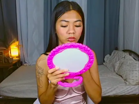 Snapshot of SamaraMillers chatting on 02-19-26, 10:28 SamaraMillers online show from 02-19-26, 10:28