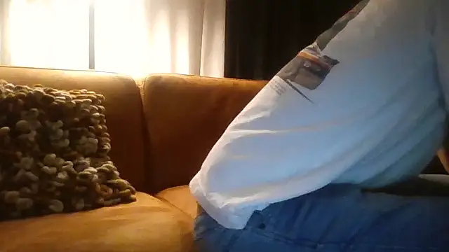 Snapshot of horny_de_porny chatting on 11-26-25, 08:21 horny de porny online show from 11-26-25, 08:21