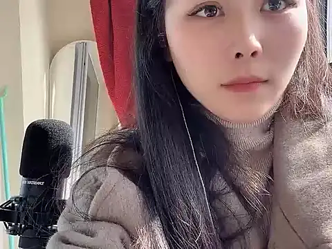 Zhu-zhu- online show from 11-28-25, 05:32