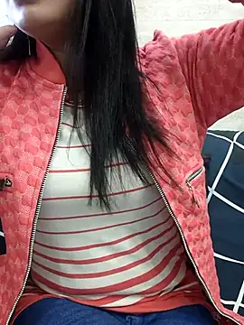 Juliekhan 98 online show from 01-13-26, 05:46