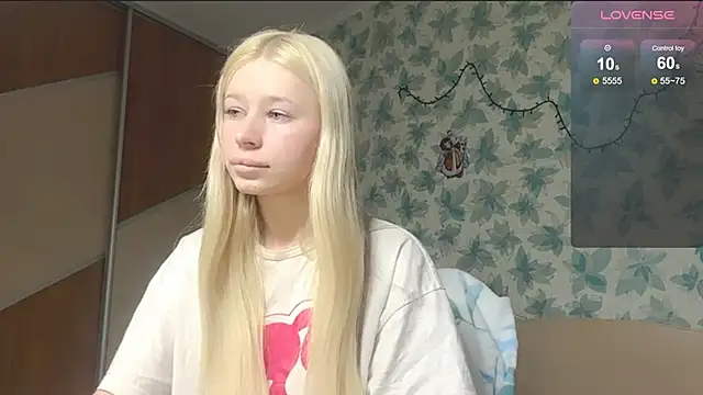 Barbie Blondie online show from 03-17-26, 03:48