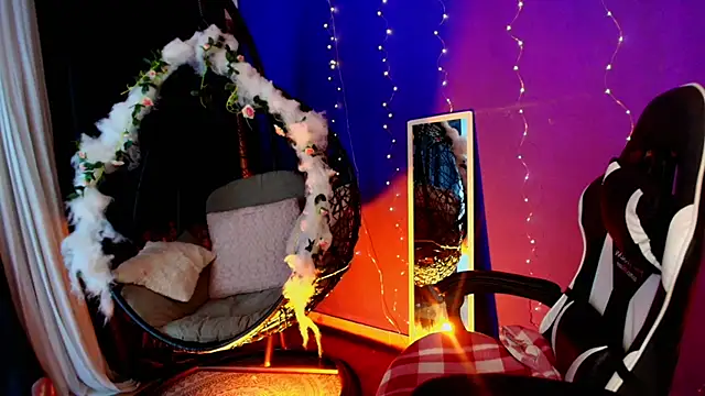 Anto Thompson online show from 12-23-25, 02:42