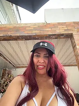 IsaSantoDomingo online show from 12-03-25, 02:37