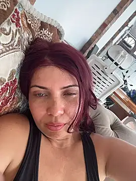 IsaSantoDomingo online show from 01-05-26, 06:55