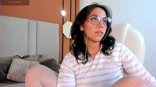 Snapshot of Scarlett_musik chatting on 01-08-26, 04:37 Scarlett musik online show from 01-08-26, 04:37