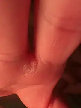 Snapshot of powq05 chatting on 11-26-25, 09:05 powq05 online show from 11-26-25, 09:05