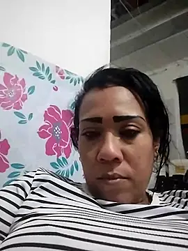 KarolWest  online show from 12-18-25, 01:00