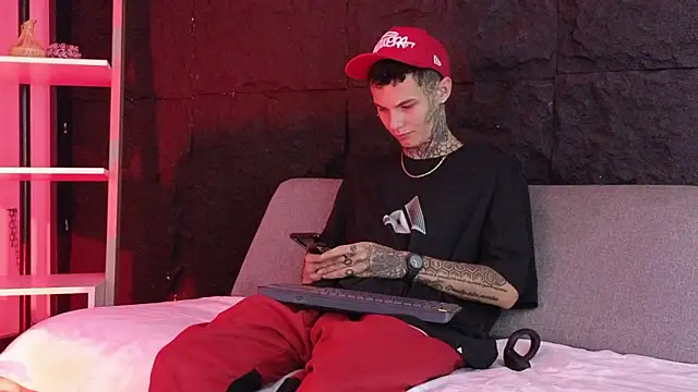 Paulo 527 online show from 02-03-26, 08:58