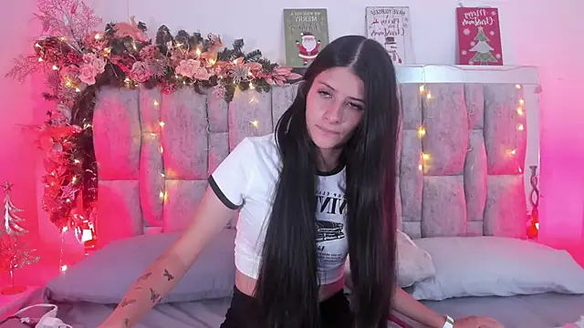 ZafiraNavarro online show from 12-18-25, 12:49