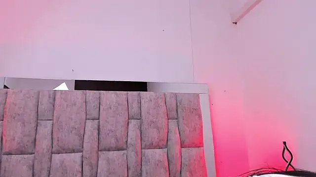 ZafiraNavarro online show from 02-26-26, 09:03