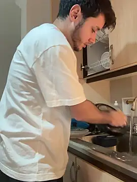 Snapshot of RicoValen chatting on 02-24-26, 01:47 RicoValen online show from 02-24-26, 01:47