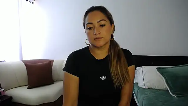 ximenaxcite19 online show from 02-02-26, 01:10