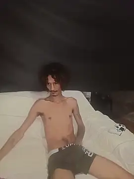 Snapshot of theyllorwillian chatting on 12-14-25, 12:16 theyllorwillian online show from 12-14-25, 12:16