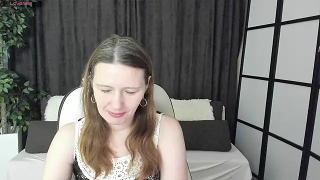 KathrineMeyer online show from 12-19-25, 02:29