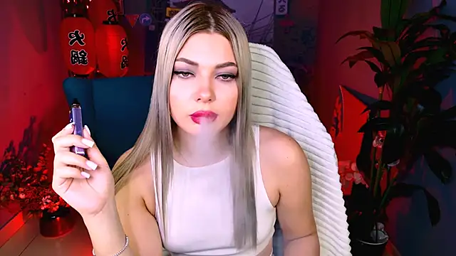 Snapshot of HyileyClark chatting on 03-22-26, 09:23 HyileyClark online show from 03-22-26, 09:23