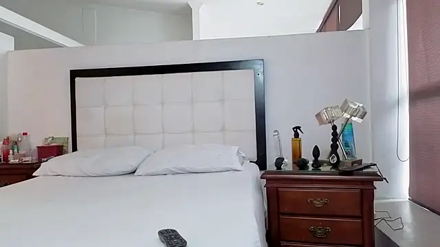 CerecitaQueenn online show from 01-10-26, 04:53