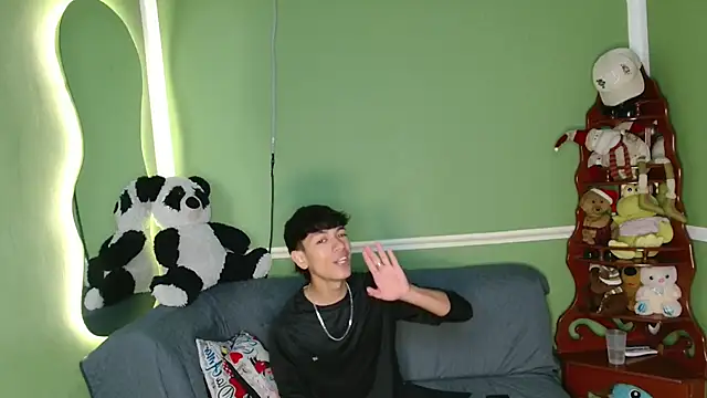 Snapshot of murb_xxx chatting on 11-27-25, 12:18 murb xxx online show from 11-27-25, 12:18