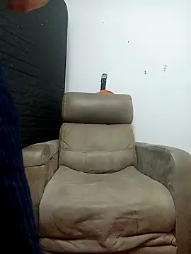 Snapshot of jackhard00 chatting on 11-27-25, 01:57 jackhard00 online show from 11-27-25, 01:57