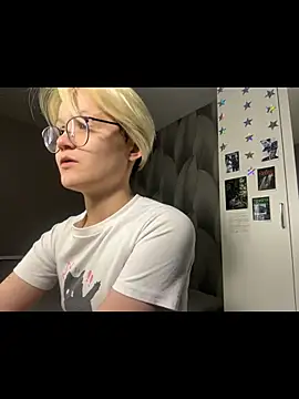 LunaDoreann online show from 12-03-25, 01:42