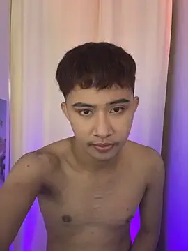 Snapshot of asiantwink0000 chatting on 02-24-26, 05:49 asiantwink0000 online show from 02-24-26, 05:49