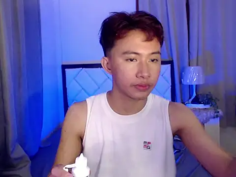 Snapshot of asiantwink0000 chatting on 02-25-26, 08:40 asiantwink0000 online show from 02-25-26, 08:40