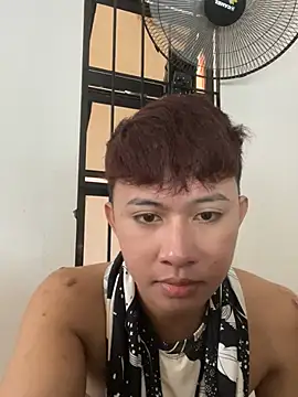 Snapshot of asiantwink0000 chatting on 04-03-26, 03:04 asiantwink0000 online show from 04-03-26, 03:04