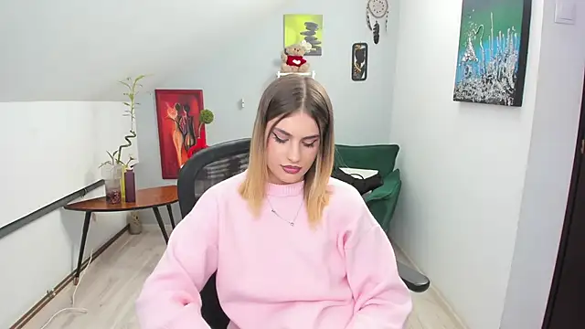 SarahOwenn online show from 12-02-25, 01:28