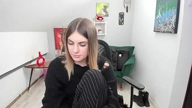 SarahOwenn online show from 01-12-26, 12:10