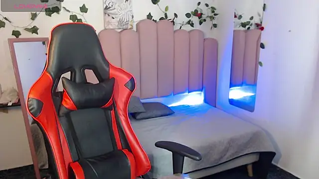 Snapshot of Mike_bj chatting on 12-20-25, 12:07 Mike bj online show from 12-20-25, 12:07