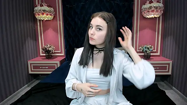 Snapshot of Ambergoeshard chatting on 11-28-25, 01:03 Ambergoeshard online show from 11-28-25, 01:03