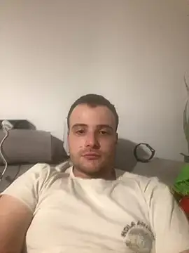 Snapshot of Davvve3 chatting on 11-27-25, 09:17 Davvve3 online show from 11-27-25, 09:17