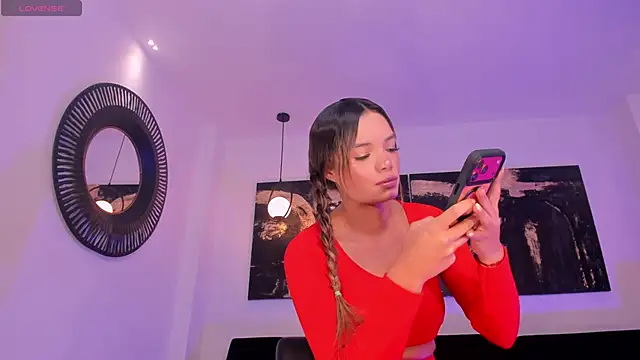 Snapshot of LisaFlowers_ chatting on 04-14-26, 11:27 LisaFlowers online show from 04-14-26, 11:27