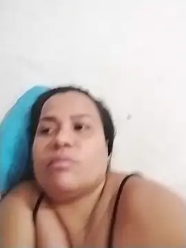 Snapshot of Cristileth chatting on 11-29-25, 08:56 Cristileth online show from 11-29-25, 08:56