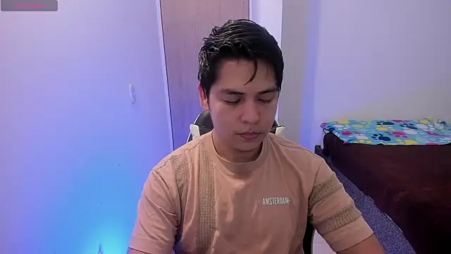 Asta YunoXXX online show from 04-17-26, 12:35