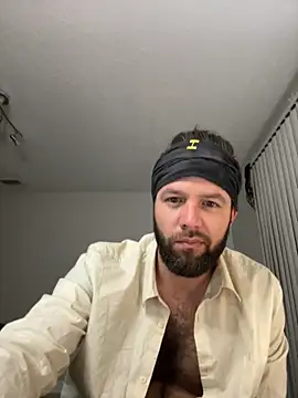 Snapshot of Wesleypiper chatting on 02-05-26, 05:45 Wesleypiper online show from 02-05-26, 05:45