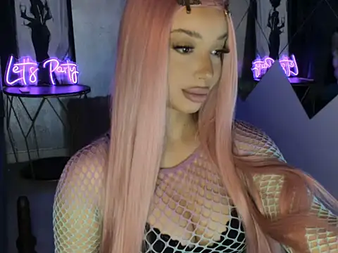 Snapshot of IsabelleJoo chatting on 12-03-25, 10:13 IsabelleJoo online show from 12-03-25, 10:13