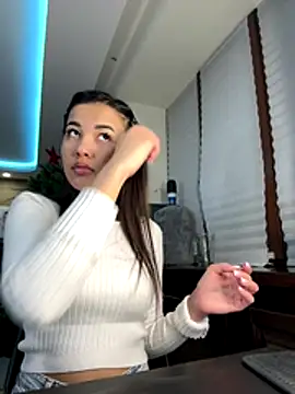 cordeliawow online show from 12-20-25, 05:03