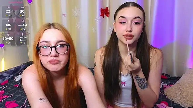 Snapshot of sunny_luna chatting on 01-09-26, 02:53 sunny luna online show from 01-09-26, 02:53