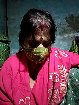 Snapshot of me-pari-hu chatting on 12-17-25, 05:41 me-pari-hu online show from 12-17-25, 05:41