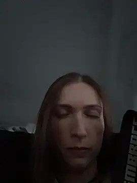 ZaraHill online show from 12-23-25, 02:53