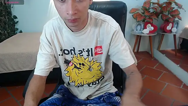 LucassSmith11 online show from 12-01-25, 01:27