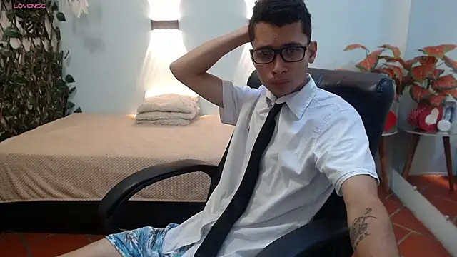 LucassSmith11 online show from 12-03-25, 12:03