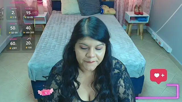 Snapshot of Natasha_Saenz__ chatting on 12-03-25, 01:31 Natasha Saenz online show from 12-03-25, 01:31