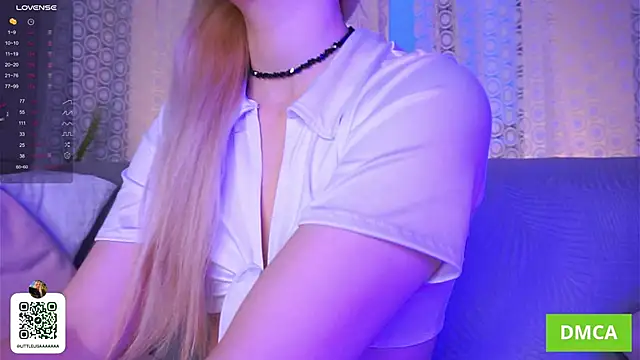 Snapshot of ElizzaBed chatting on 12-01-25, 05:01 ElizzaBed online show from 12-01-25, 05:01