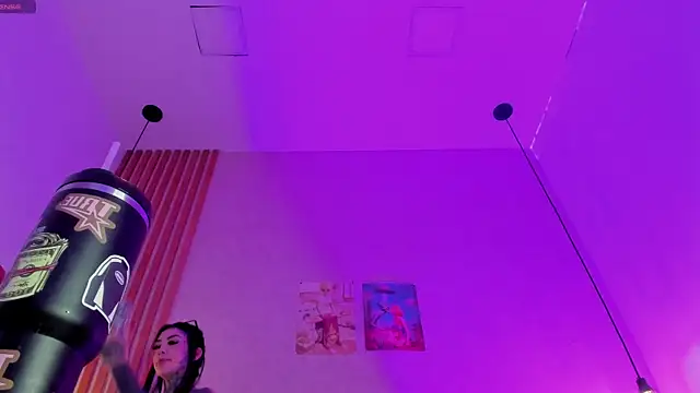 Snapshot of Valerykat_ chatting on 03-04-26, 12:11 Valerykat online show from 03-04-26, 12:11