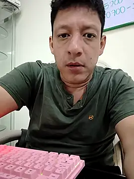 Snapshot of KairoStormX chatting on 12-18-25, 02:28 KairoStormX online show from 12-18-25, 02:28